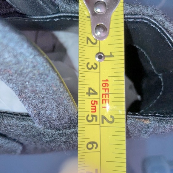 Coach • Charcoal Grey Wool with Black Accents - Picture 10 of 12